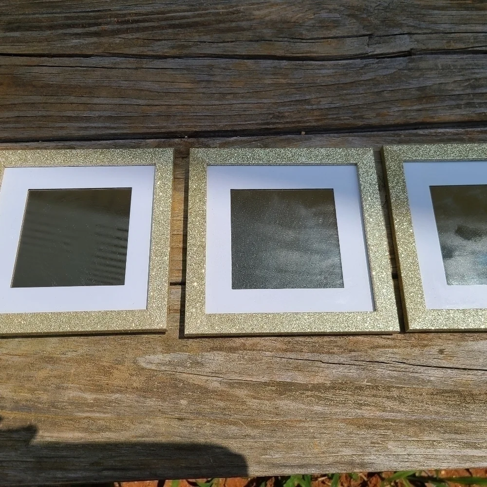 Decor accent wall mirror set